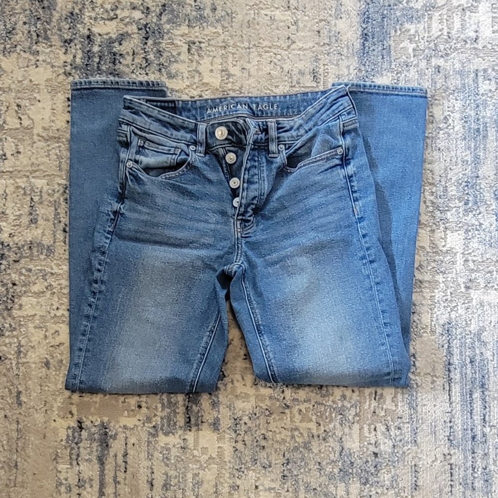 AE Tomgirl Jeans size 4 long EUC